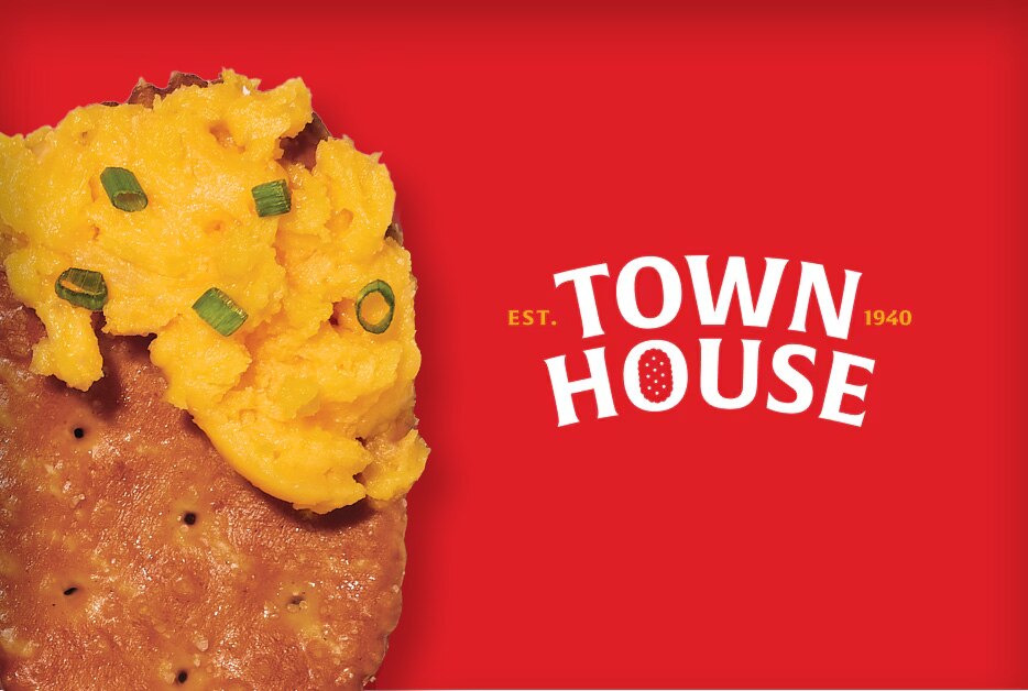 Town House Logo