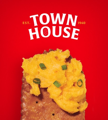 town house crackers logo and cracker